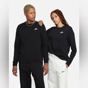 Nike Sportswear Club Fleece
Women's Crew-Neck Sweatshirt